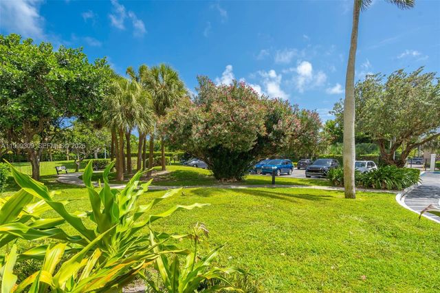 1201 S Ocean Drive 110S, Hollywood, FL 33019