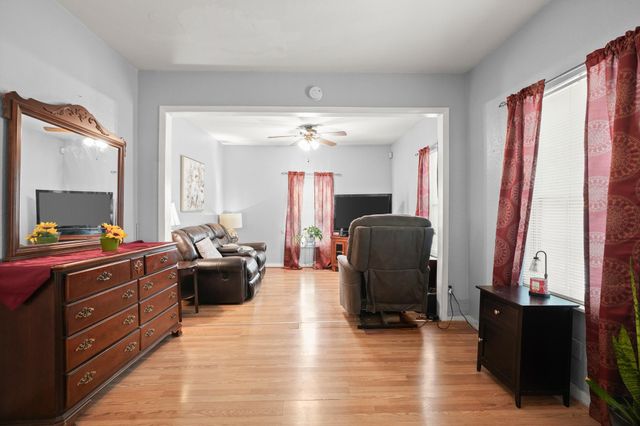 1908 Holly ST, Austin, TX 78702