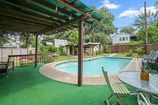1908 Holly ST, Austin, TX 78702