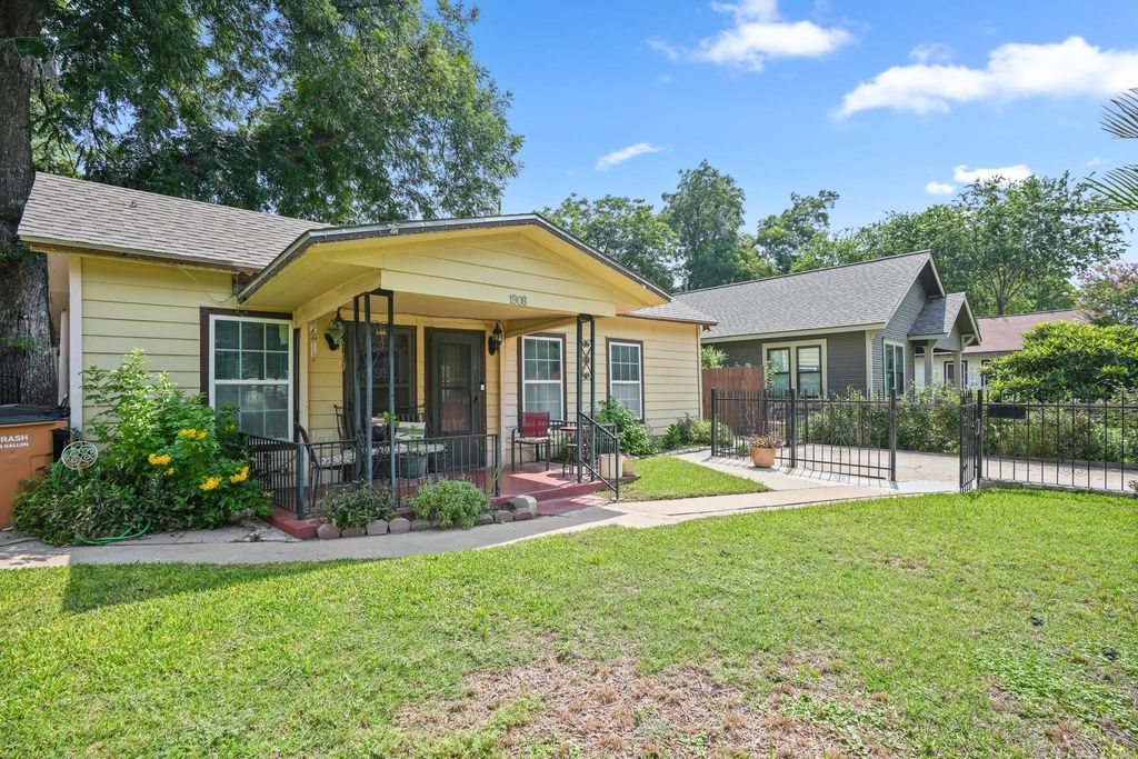 1908 Holly ST, Austin, TX 78702