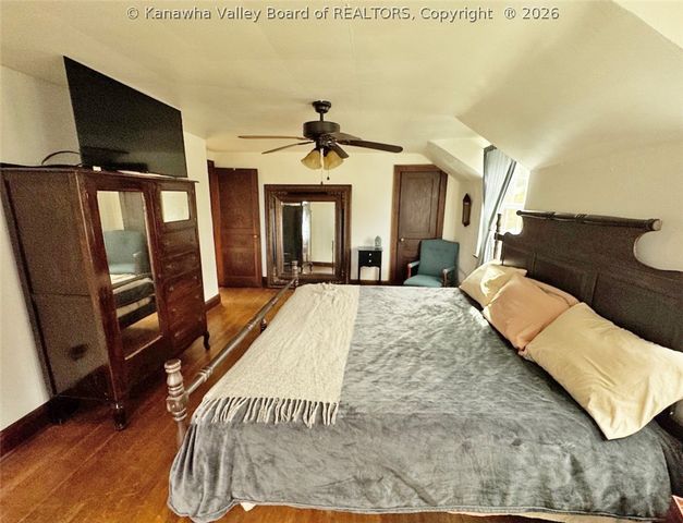 726 Amity Drive, Charleston, WV 25302