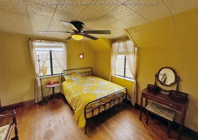 726 Amity Drive, Charleston, WV 25302