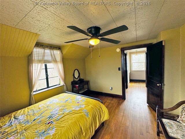 726 Amity Drive, Charleston, WV 25302