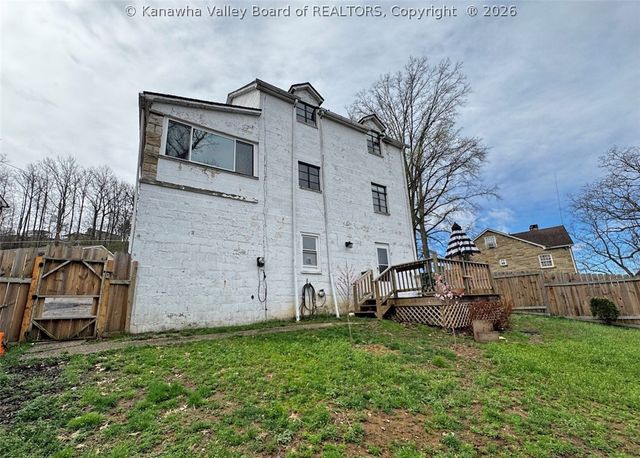 726 Amity Drive, Charleston, WV 25302