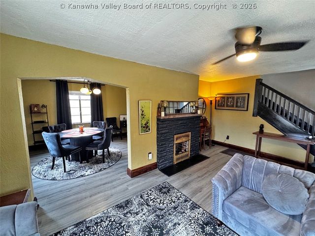 726 Amity Drive, Charleston, WV 25302