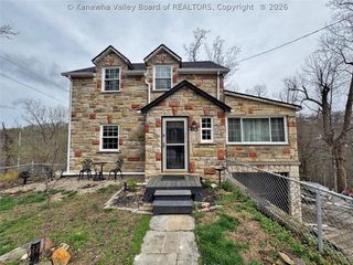 726 Amity Drive, Charleston, WV 25302