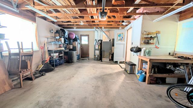 4965 Laurelwood Drive, Klamath Falls, OR 97603