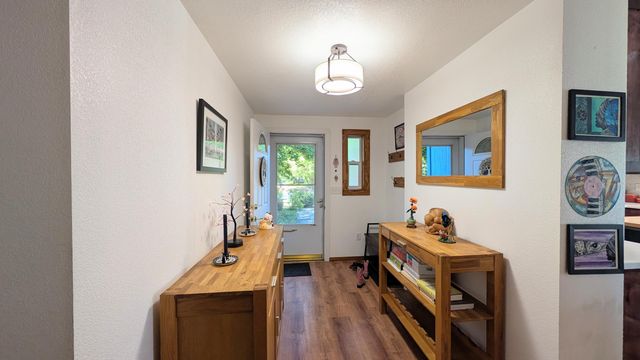 4965 Laurelwood Drive, Klamath Falls, OR 97603