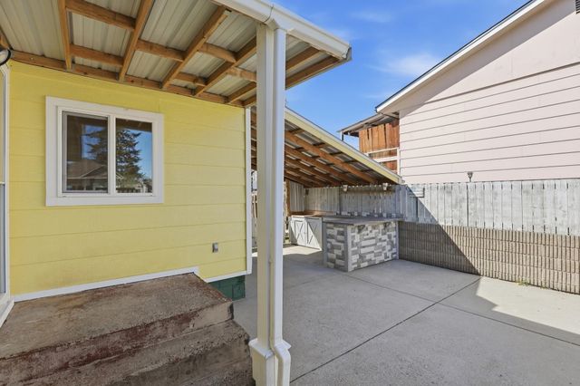 1634 E Providence Ave, Spokane, WA 99207