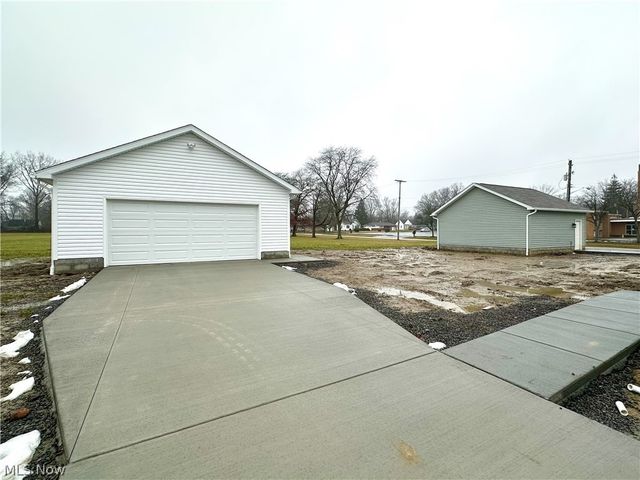 1587 Drexel Avenue NW, Warren, OH 44485