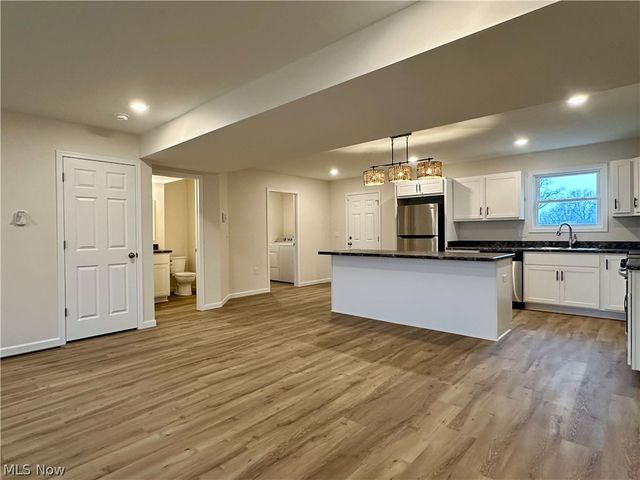 1587 Drexel Avenue NW, Warren, OH 44485