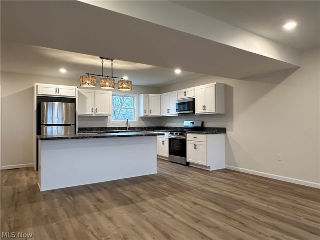 1587 Drexel Avenue NW, Warren, OH 44485