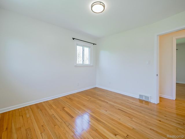 8701 Brookville Road, Salem Township, MI 48170