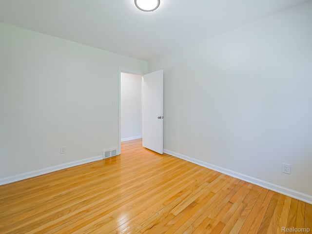 8701 Brookville Road, Salem Township, MI 48170