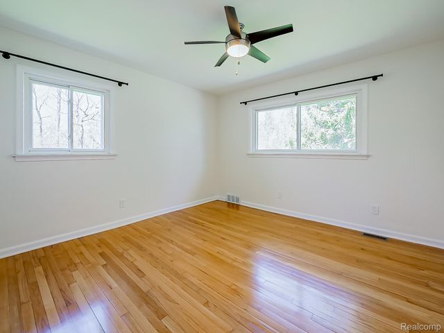 8701 Brookville Road, Salem Township, MI 48170