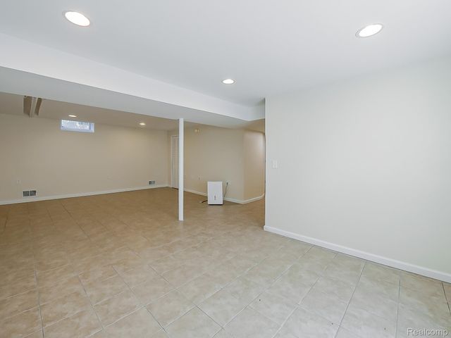 8701 Brookville Road, Salem Township, MI 48170