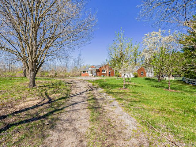 8701 Brookville Road, Salem Township, MI 48170