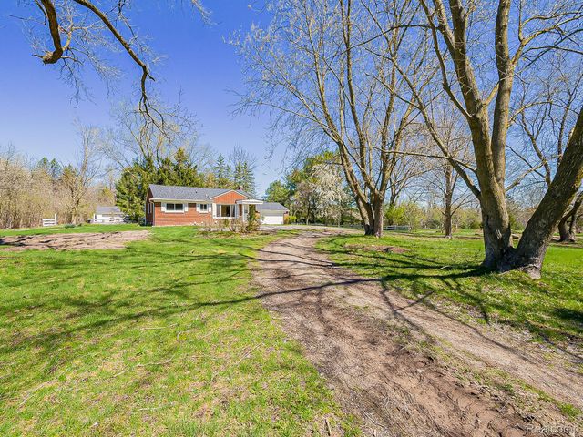 8701 Brookville Road, Salem Township, MI 48170
