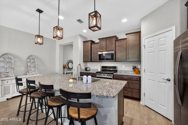 5218 S LINDENWOOD Circle, Mesa, AZ 85212