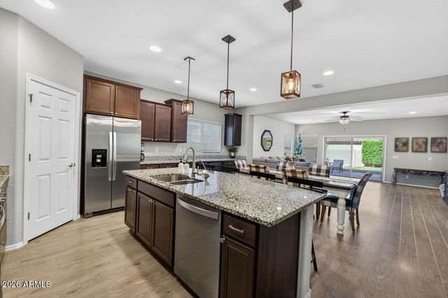 5218 S LINDENWOOD Circle, Mesa, AZ 85212