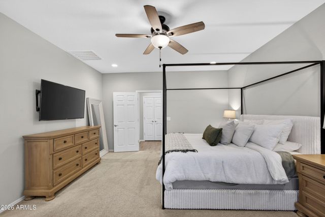 5218 S LINDENWOOD Circle, Mesa, AZ 85212