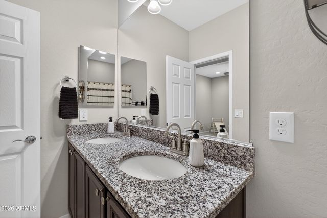 5218 S LINDENWOOD Circle, Mesa, AZ 85212