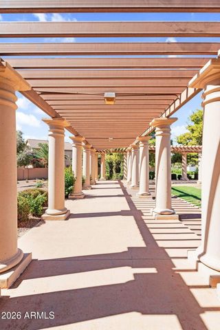 5218 S LINDENWOOD Circle, Mesa, AZ 85212