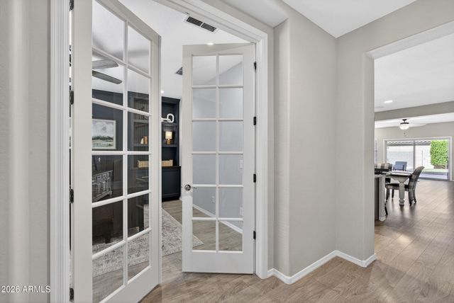 5218 S LINDENWOOD Circle, Mesa, AZ 85212