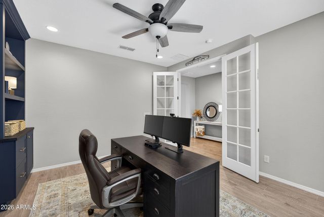 5218 S LINDENWOOD Circle, Mesa, AZ 85212