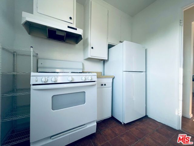 2016 20th Street B, Santa Monica, CA 90404