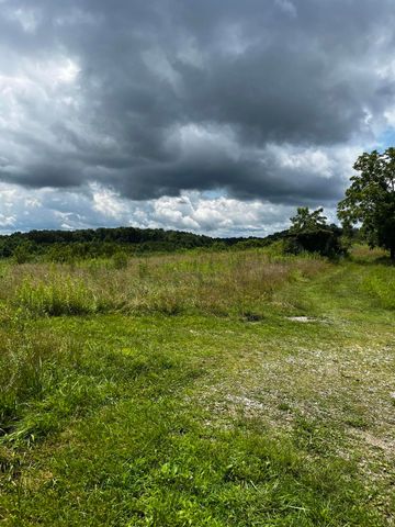 1998 Minor Road, West Liberty, KY 41472