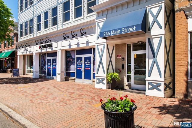 246 Main Street 303, Chatham Borough, NJ 07928
