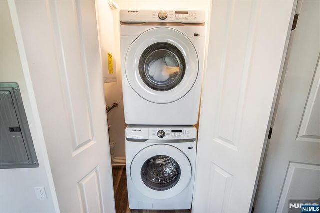246 Main Street 303, Chatham Borough, NJ 07928