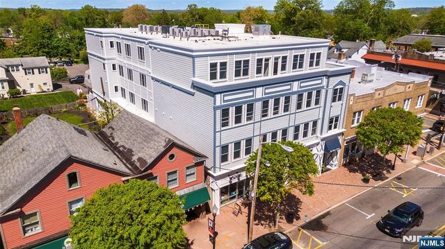 246 Main Street 303, Chatham Borough, NJ 07928
