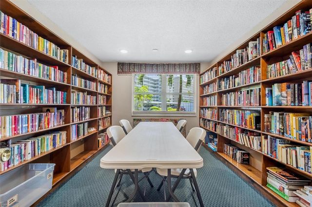 2850 59TH STREET S 311, Gulfport, FL 33707