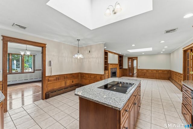 883 Sawmill Road, West Haven, CT 06516