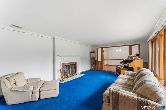 883 Sawmill Road, West Haven, CT 06516