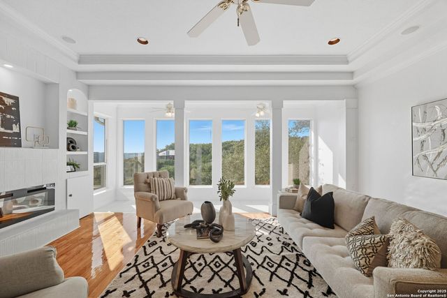 2 REMINGTON RUN, San Antonio, TX 78258