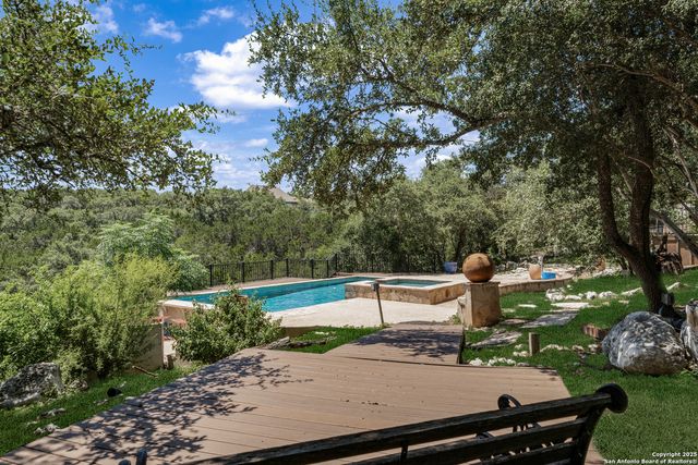 2 REMINGTON RUN, San Antonio, TX 78258