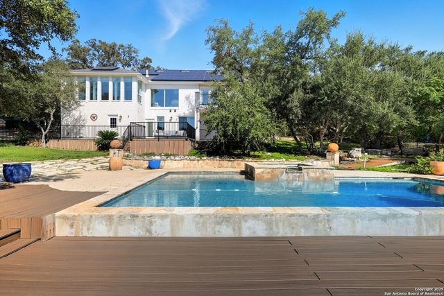 2 REMINGTON RUN, San Antonio, TX 78258