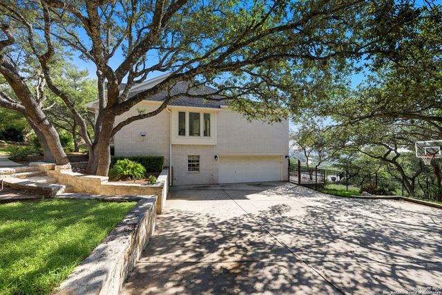2 REMINGTON RUN, San Antonio, TX 78258