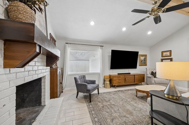 1919 Ashford Hollow Lane, Houston, TX 77077
