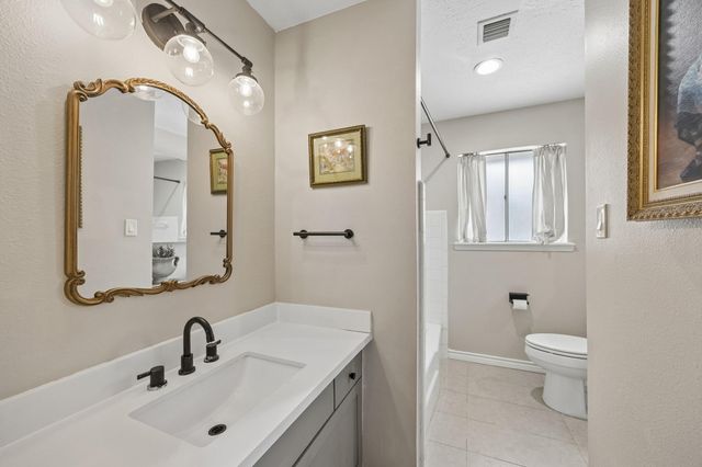 1919 Ashford Hollow Lane, Houston, TX 77077