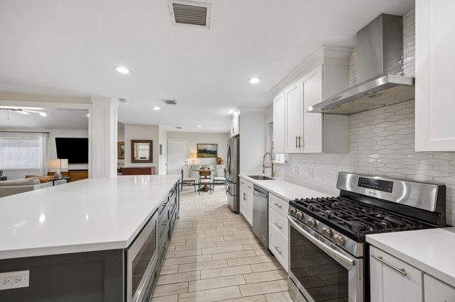 1919 Ashford Hollow Lane, Houston, TX 77077