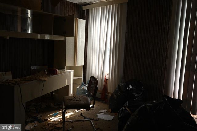 2509 HOLLINS ST, Baltimore, MD 21223