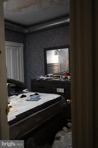 2509 HOLLINS ST, Baltimore, MD 21223