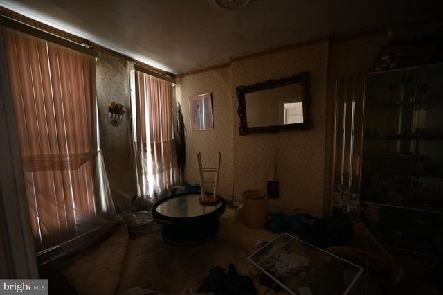 2509 HOLLINS ST, Baltimore, MD 21223