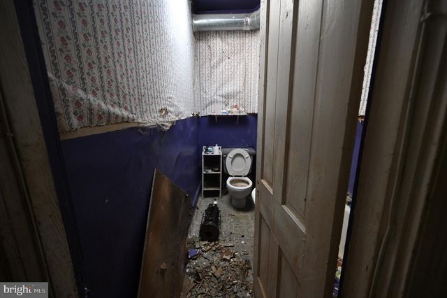 2509 HOLLINS ST, Baltimore, MD 21223