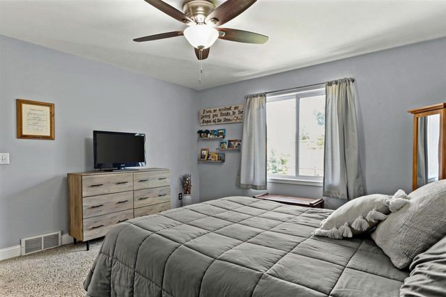 535 Goldenrod Circle, Verona, WI 53593