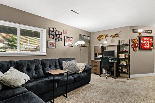 535 Goldenrod Circle, Verona, WI 53593